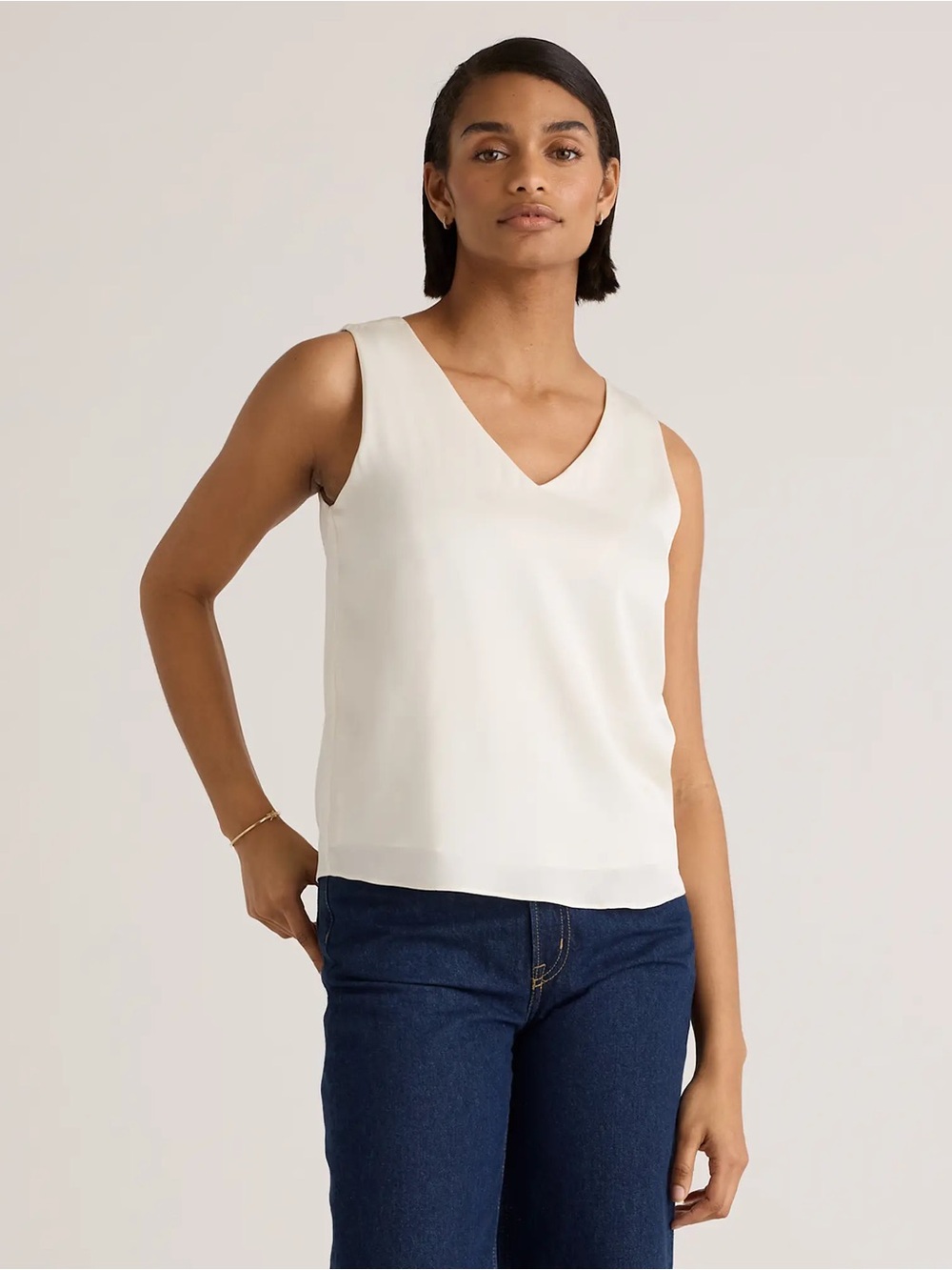 Quince Washable Stretch Silk Tank Top Women’s Medium Ivory White V-Neck 90% Silk